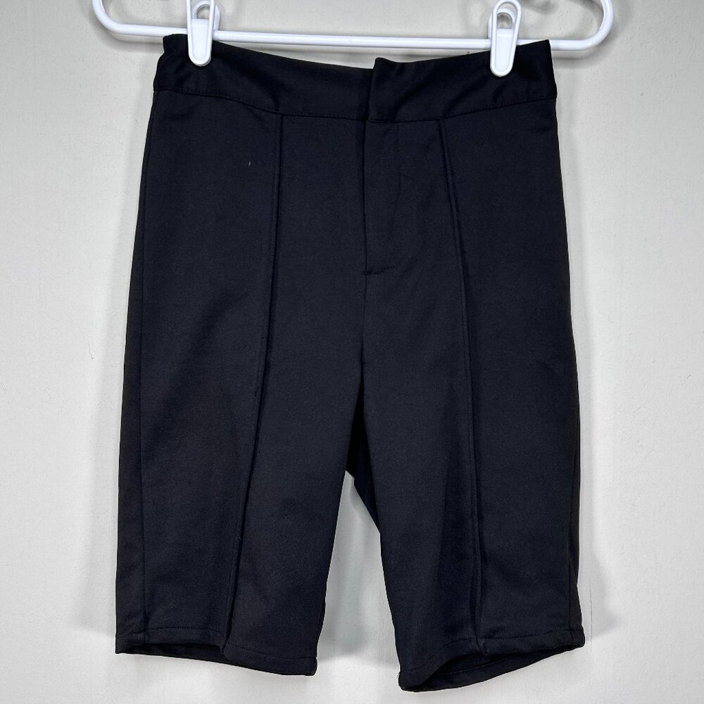 Unique 21 Bermuda Shorts Women's 2 High Rise Black Travel Casual NO POCKETS NWT